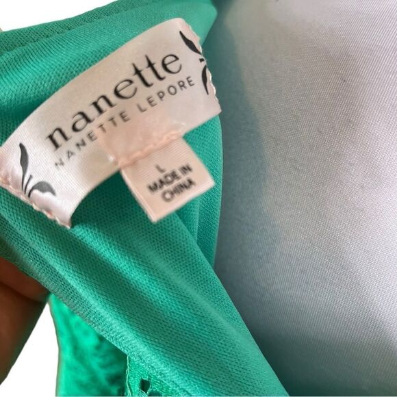 Nanette Lepore Women’s Green Lace Scallop Hem Bell Sleeves Top, Size L - Picture 5 of 8